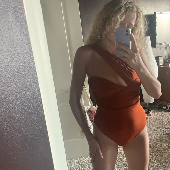 New Bodysuit - Picture 12 of 13